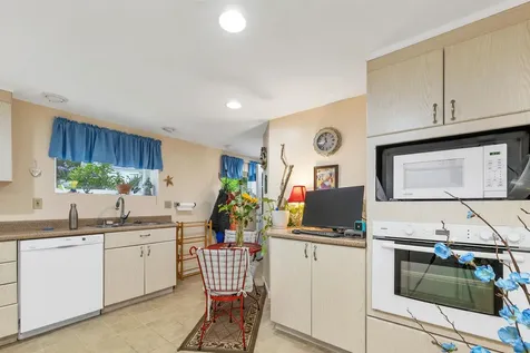8 Nicholas Way Seabrook NH 03874