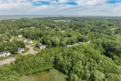 8 Nicholas Way Seabrook NH 03874