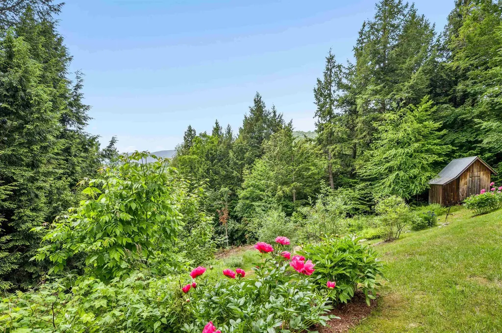 93 Highland Drive Warren VT 05674