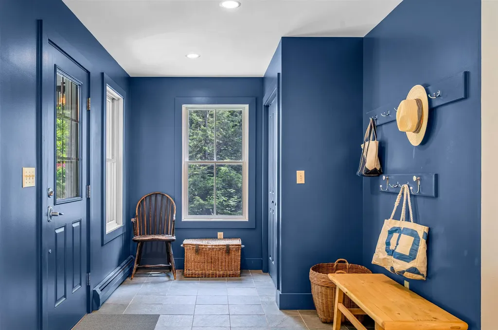 93 Highland Drive Warren VT 05674