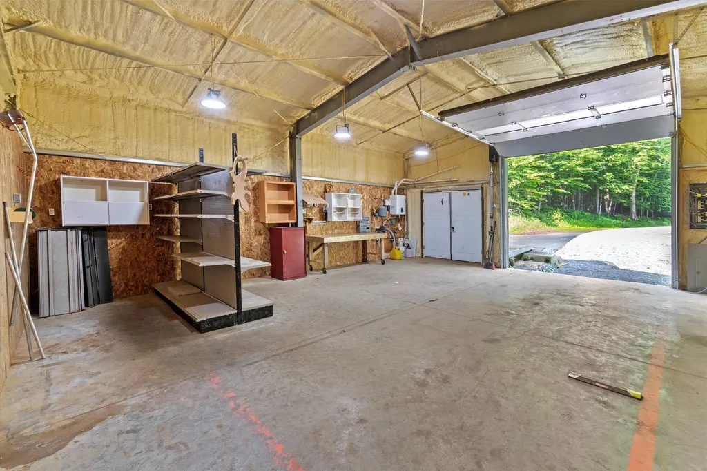 592 Old Bristol Road New Hampton NH 03256