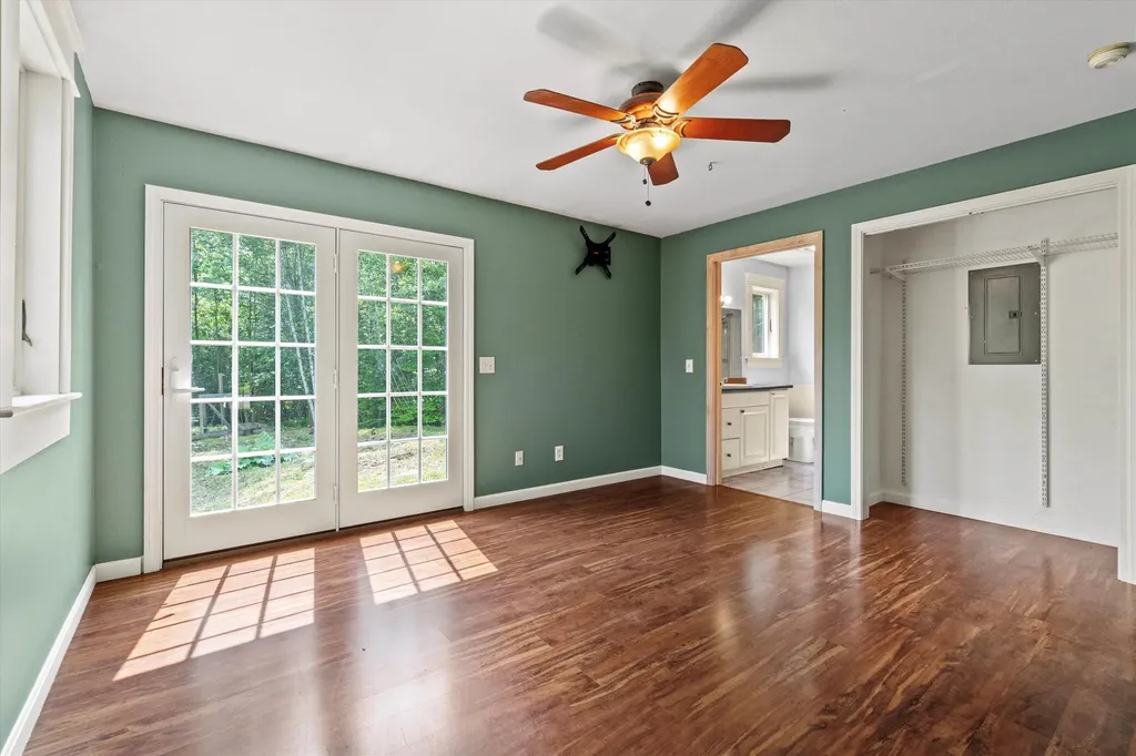 592 Old Bristol Road New Hampton NH 03256
