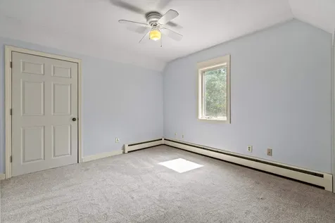 592 Old Bristol Road New Hampton NH 03256