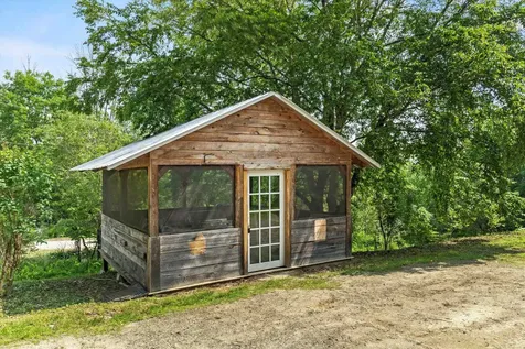 592 Old Bristol Road New Hampton NH 03256