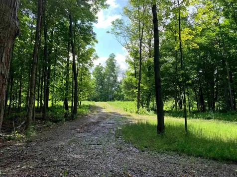 1281 Vt Route 101 Troy VT 05868