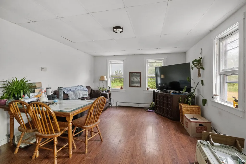 172 Cilleyville Road Andover NH 03216