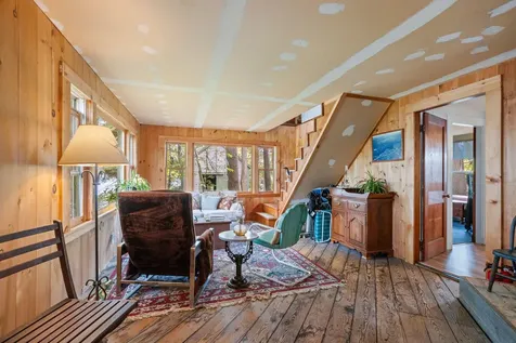 28 Potato Island Holderness NH 03245