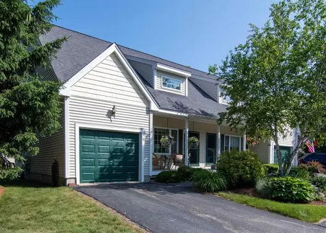 2 Locksley Lane Raymond NH 03077