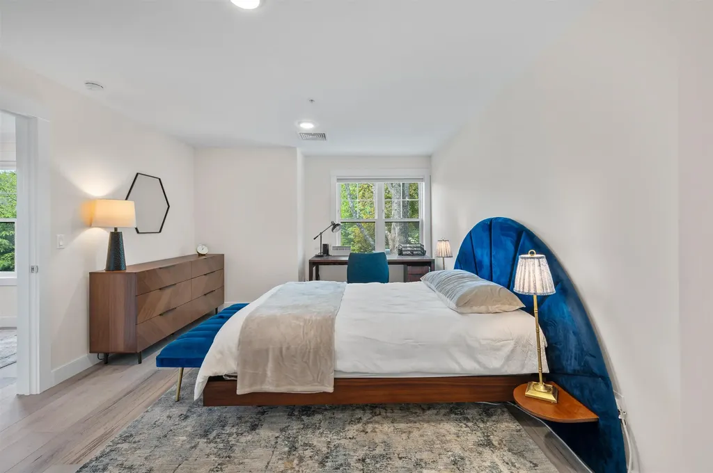 2075 Lafayette Road Portsmouth NH 03801