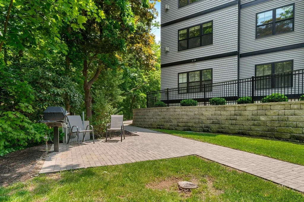 2075 Lafayette Road Portsmouth NH 03801