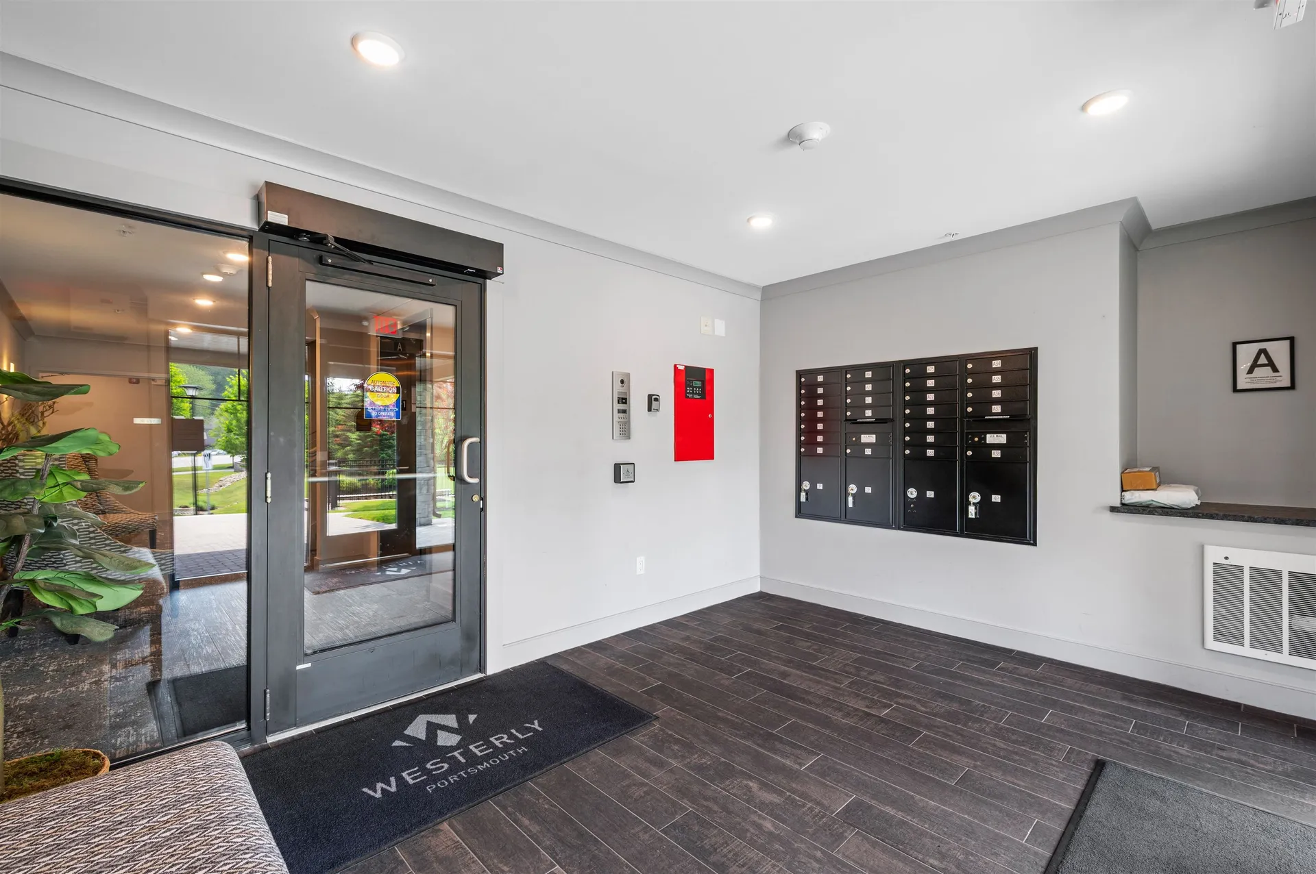 2075 Lafayette Road Portsmouth NH 03801