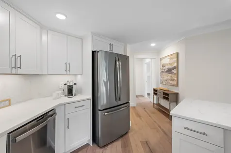 2075 Lafayette Road Portsmouth NH 03801