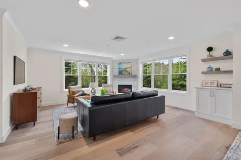 2075 Lafayette Road Portsmouth NH 03801