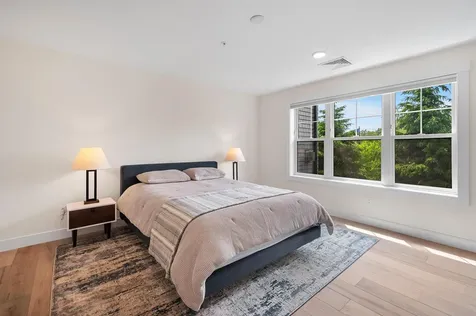 2075 Lafayette Road Portsmouth NH 03801