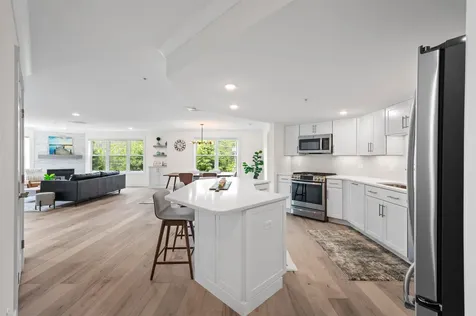 2075 Lafayette Road Portsmouth NH 03801