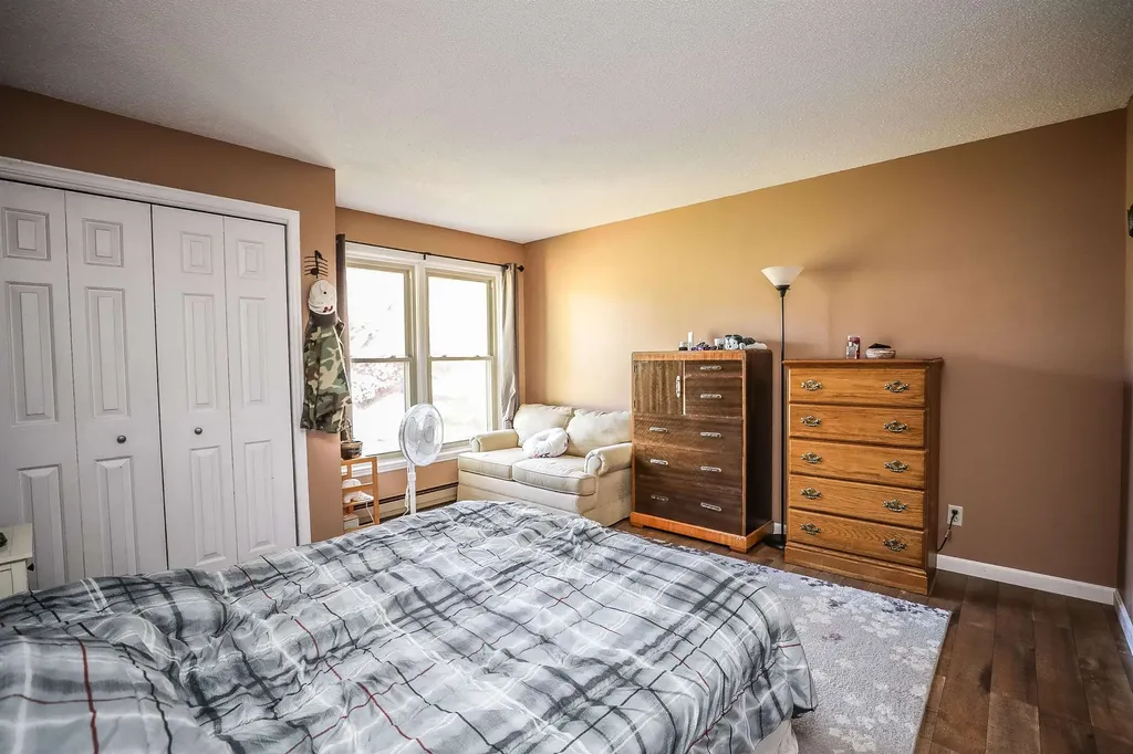 19 Shelburne Road Merrimack NH 03054