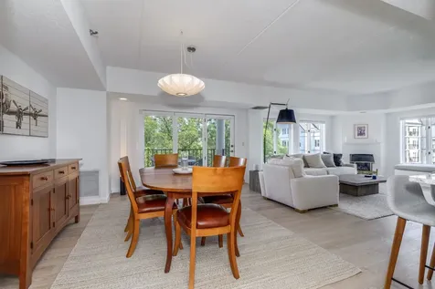 12 Mountain Laurels Drive Nashua NH 03062