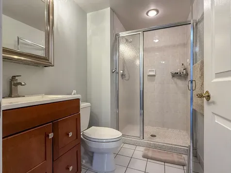 12 Mountain Laurels Drive Nashua NH 03062