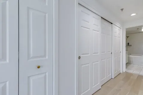 12 Mountain Laurels Drive Nashua NH 03062