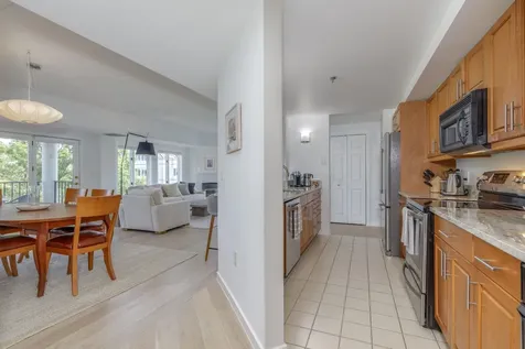 12 Mountain Laurels Drive Nashua NH 03062