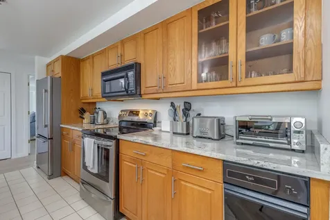 12 Mountain Laurels Drive Nashua NH 03062