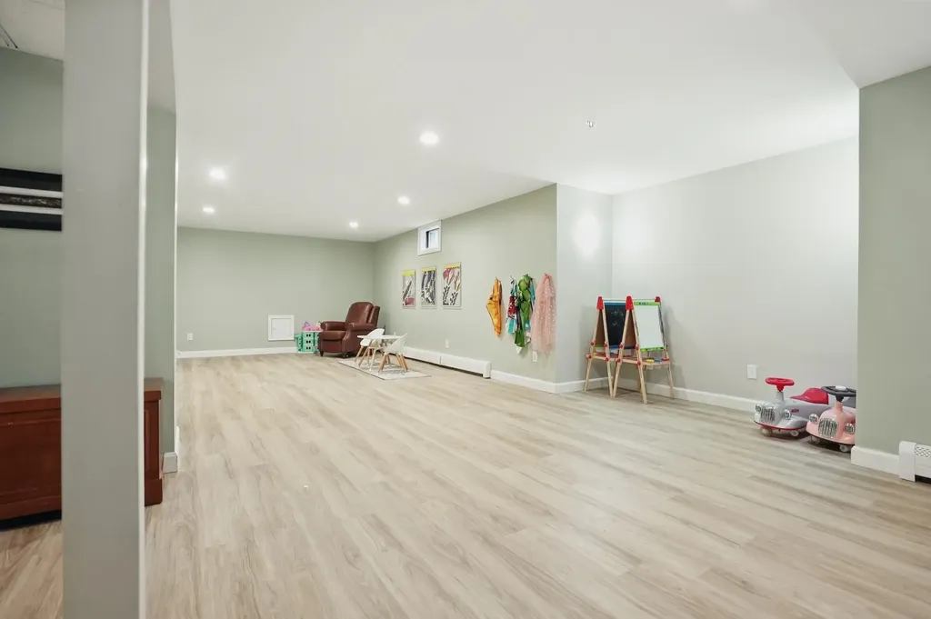 16 Pinnacle Drive South Burlington VT 05403