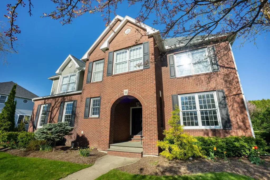 16 Pinnacle Drive South Burlington VT 05403