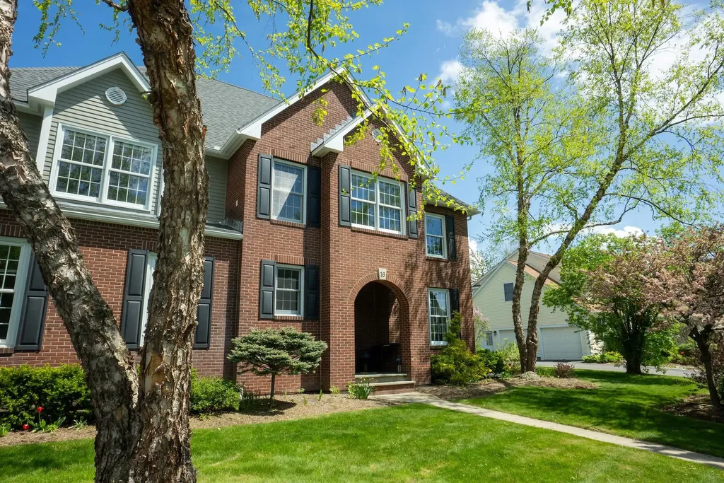 16 Pinnacle Drive South Burlington VT 05403