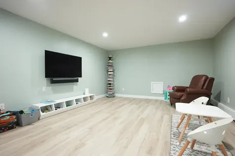 16 Pinnacle Drive South Burlington VT 05403