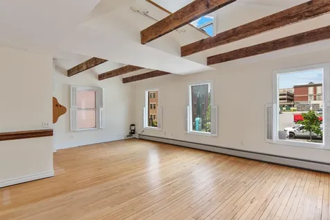 89 College Street Burlington VT 05401