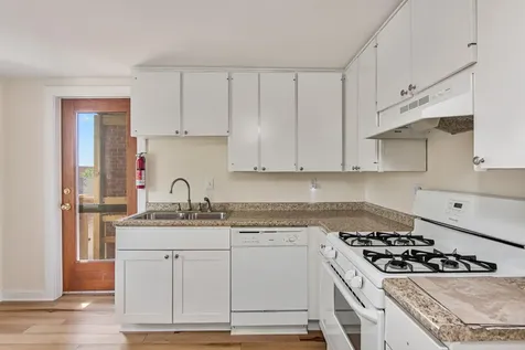 89 College Street Burlington VT 05401