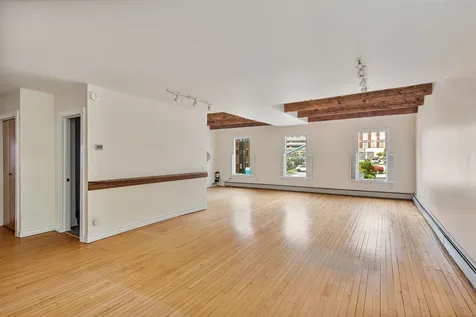 89 College Street Burlington VT 05401