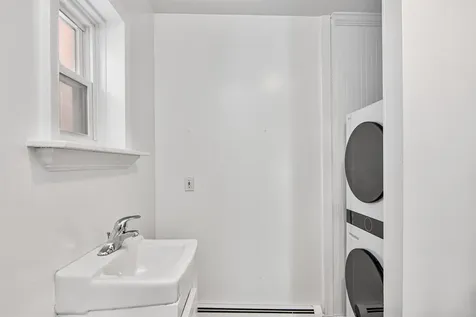 89 College Street Burlington VT 05401