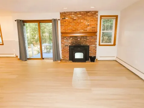 11 Penny Lane Laconia NH 03246