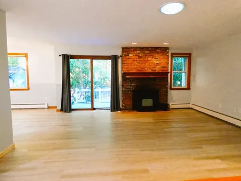 11 Penny Lane Laconia NH 03246