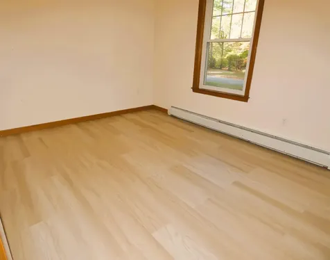 11 Penny Lane Laconia NH 03246