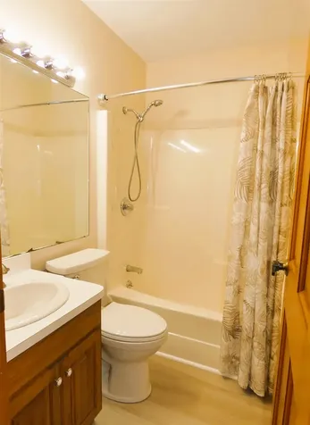 11 Penny Lane Laconia NH 03246