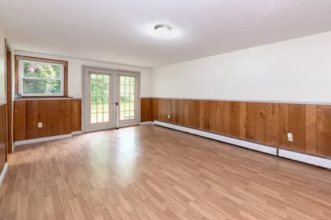 11 Penny Lane Laconia NH 03246