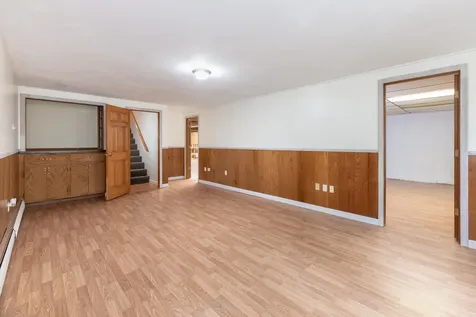 11 Penny Lane Laconia NH 03246