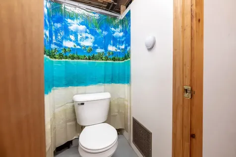 11 Penny Lane Laconia NH 03246