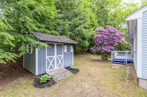 11 Penny Lane Laconia NH 03246