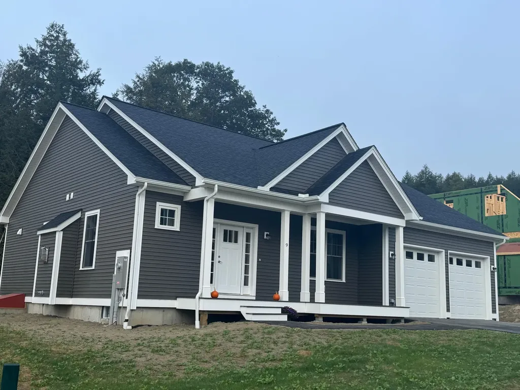 9 Rock Ridge Boulevard Lebanon NH 03784