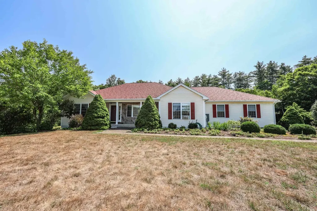 21 Thunder Road Fremont NH 03044