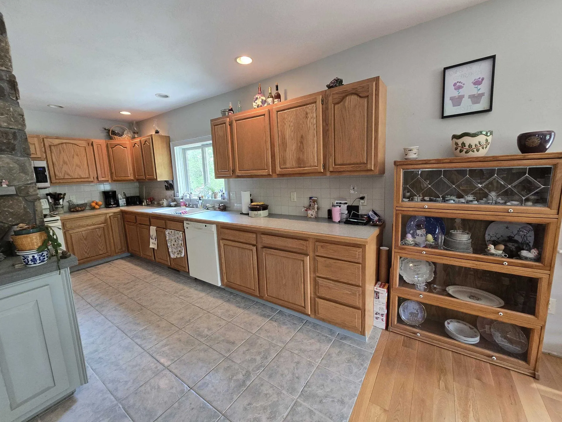 564 Main Street Fremont NH 03044