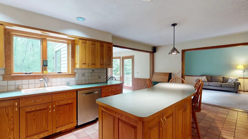 114 Snow Pond Road Concord NH 03301