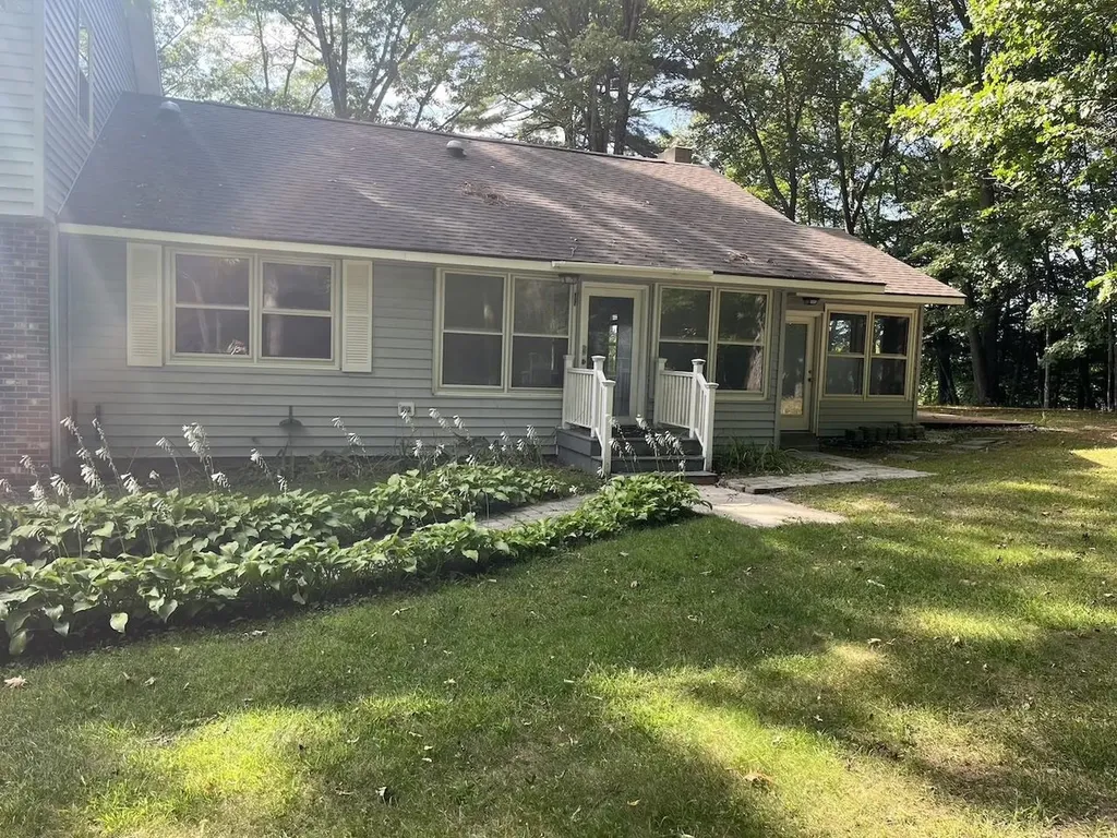 89 Butler Avenue Hinsdale NH 05301