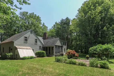 56 Knox Road Bow NH 03304