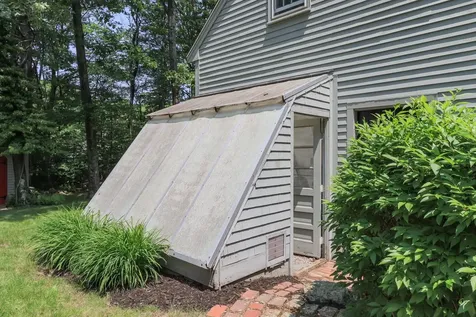 56 Knox Road Bow NH 03304