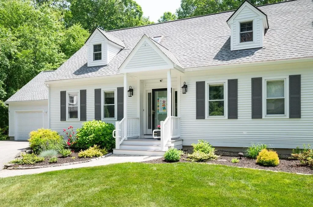 85 F W Hartford Drive Portsmouth NH 03801