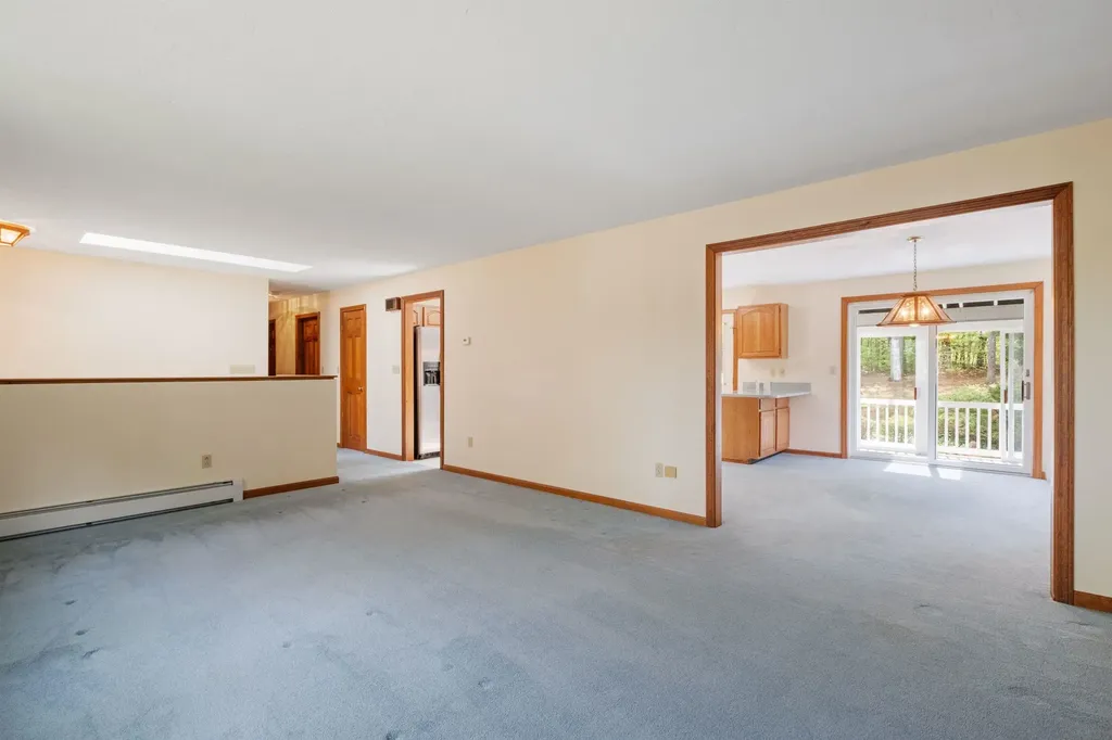 302 Dockham Shore Road Gilford NH 03247